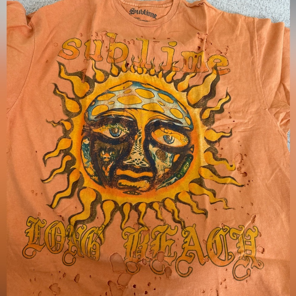 🔥🔥Urban Outfitters Sublime Distressed T-Shirt